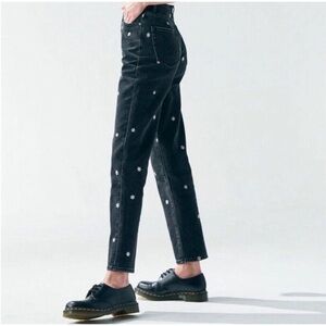 PacSun Black Daisy Print Straight Legs Size 3/4